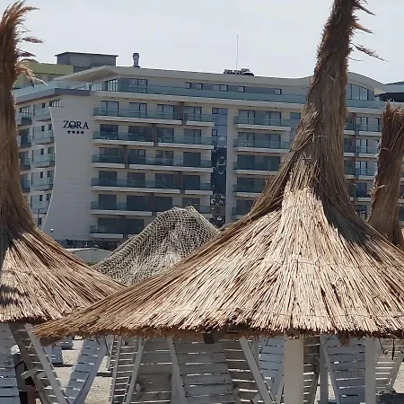 L&c By Zora Apartament,pe Plaja 3*