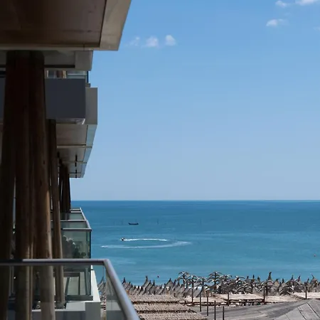 Apartahotel L&c By Zora Apartament,pe Plaja Năvodari