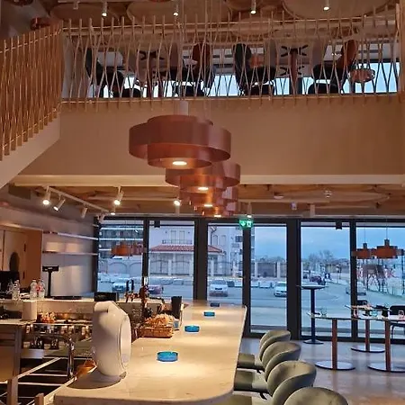 Zora - L&c Aparthotel Navodari