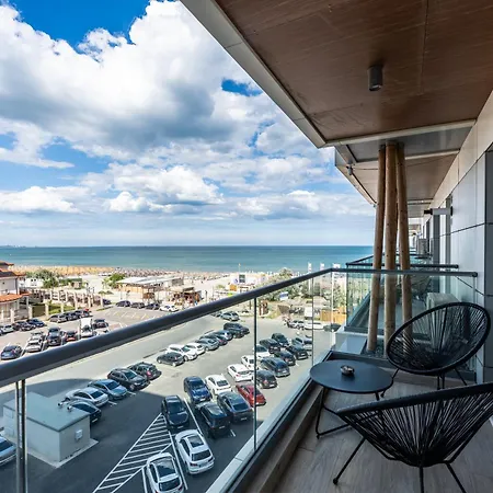 Apart-hotel L&c By Zora Apartament,pe Plaja Năvodari